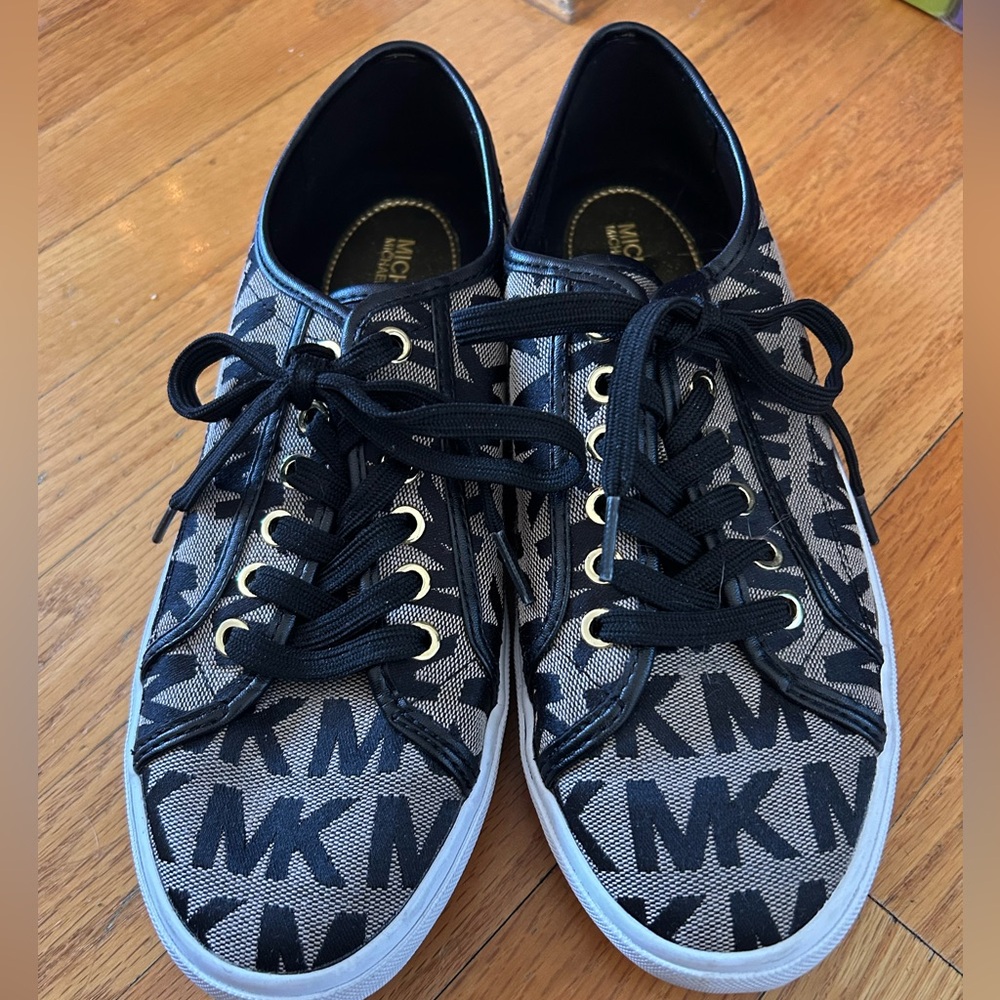 Michael Kors Black Patterned Shoes